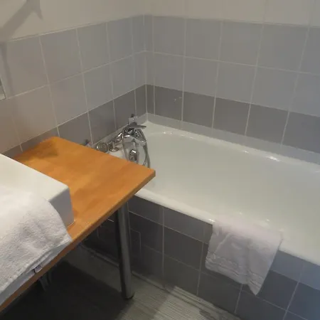 Le Bordeaux 2* Luçon